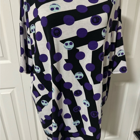 LulaRoe nightmare before Christmas blouse size M - Picture 5 of 5